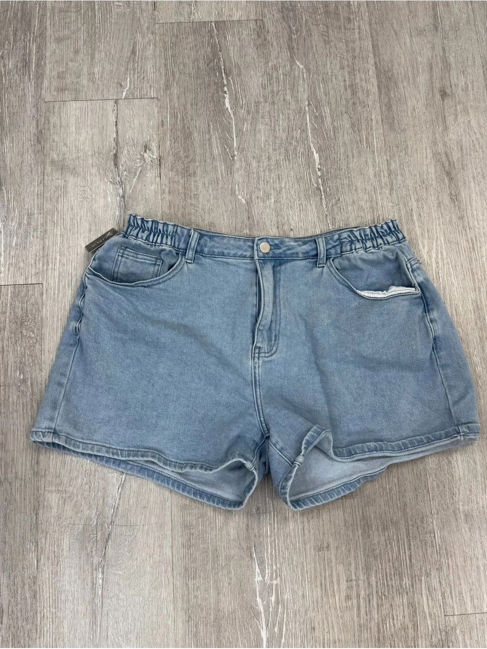 Shiny By Nature Light Wash Denim Shorts - Size Large
